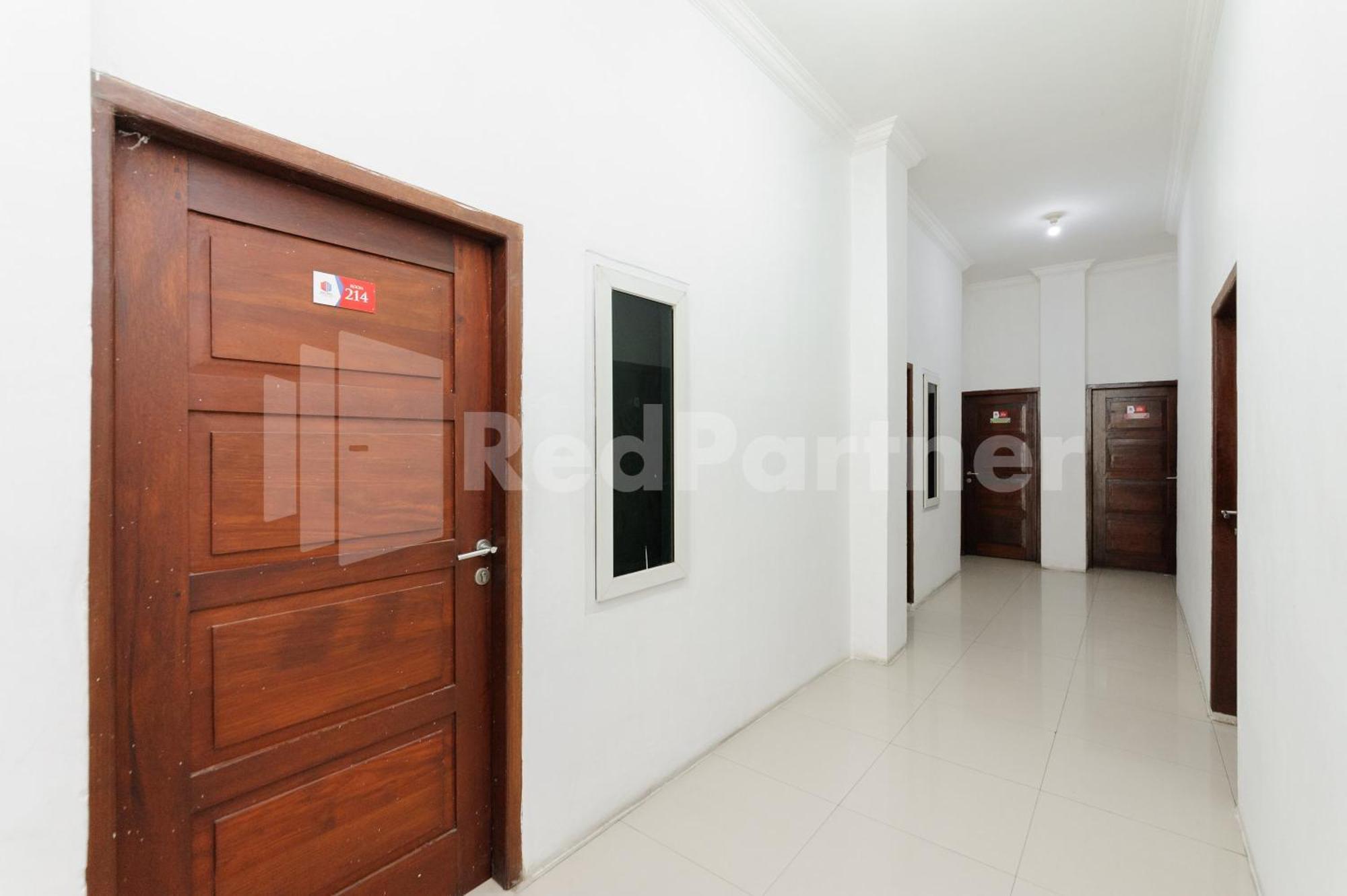 Reddoorz At Wisma Nabila Syariah Near Masjid Raya Baiturrahman باندا أسيه المظهر الخارجي الصورة