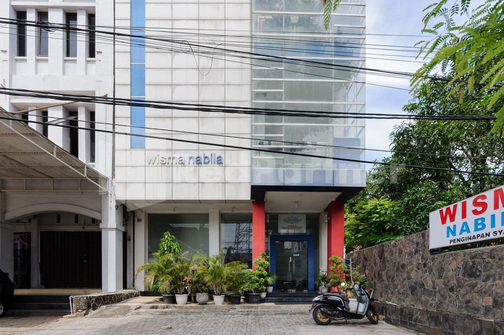 Reddoorz At Wisma Nabila Syariah Near Masjid Raya Baiturrahman باندا أسيه المظهر الخارجي الصورة